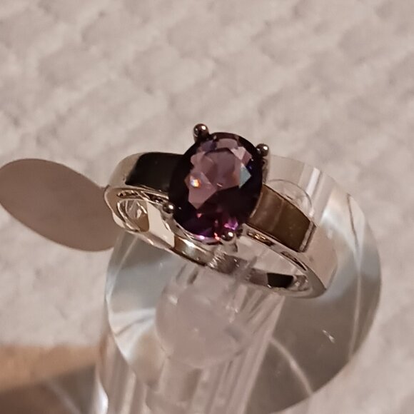 Purple Amethyst Silver Solitaire Fashion Ring Size 7 NWOT - Picture 6 of 16